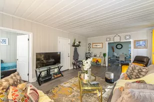 413 Beardsley Ave, Bloomfield, NJ 07003 - Photo 17