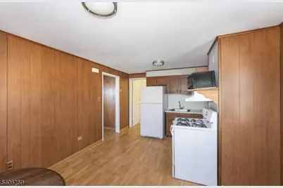 413 Beardsley Ave, Bloomfield, NJ 07003 - Photo 25