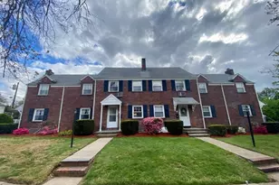 66 Liberty Pl, Palisades Park, NJ 07650 - Photo 1