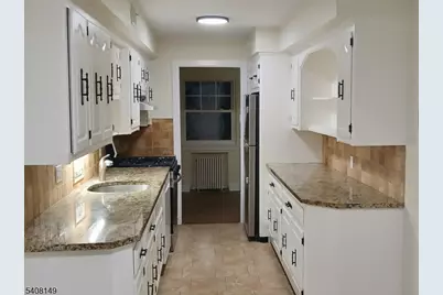 66 Liberty Pl, Palisades Park, NJ 07650 - Photo 7