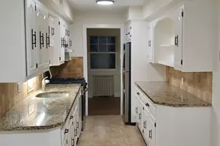 66 Liberty Pl, Palisades Park, NJ 07650 - Photo 7