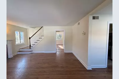 66 Liberty Pl, Palisades Park, NJ 07650 - Photo 3