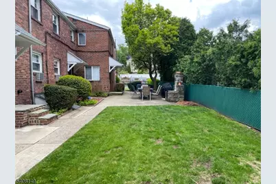 66 Liberty Pl, Palisades Park, NJ 07650 - Photo 19
