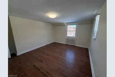 66 Liberty Pl, Palisades Park, NJ 07650 - Photo 11