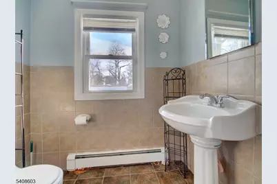 238 E 8th Ave, Roselle, NJ 07203 - Photo 29