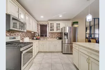 238 E 8th Ave, Roselle, NJ 07203 - Photo 9