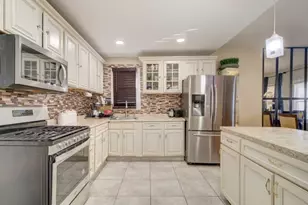 238 E 8th Ave, Roselle, NJ 07203 - Photo 9