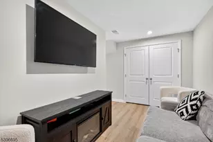 55 Limestone Blvd, Washington Township, NJ 07882 - Photo 7