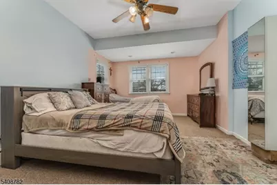 37 E Somerset Street, Raritan, NJ 08869 - Photo 15