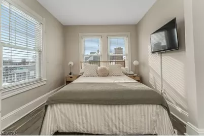 37 E Somerset Street, Raritan, NJ 08869 - Photo 25