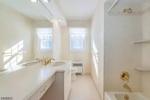 633 Plainfield Ave, Berkeley Heights Township, NJ 07922 - Photo 23