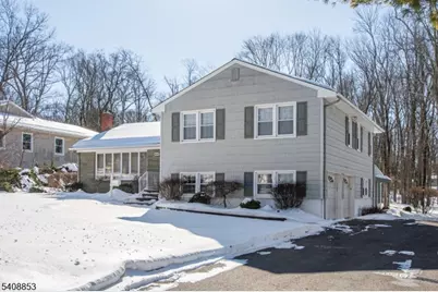 633 Plainfield Ave, Berkeley Heights Township, NJ 07922 - Photo 1