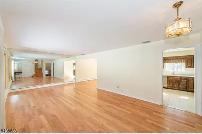 633 Plainfield Ave, Berkeley Heights Township, NJ 07922 - Photo 5