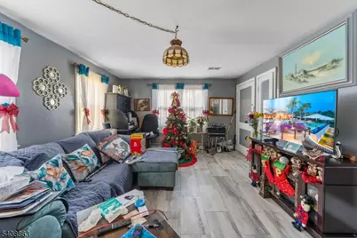 973 Ellis Pkwy, Edison, NJ 08820 - Photo 13