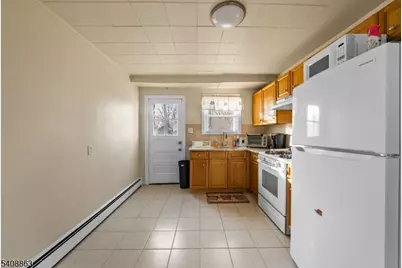973 Ellis Pkwy, Edison, NJ 08820 - Photo 9