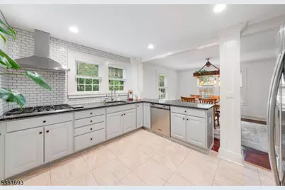 328 John St, Bound Brook, NJ 08805 - Photo 3