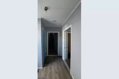 112 Chambers St, Phillipsburg, NJ 08865 - Photo 1