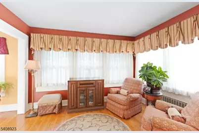 7 Wayland Dr, Verona Twp., NJ 07044 - Photo 5