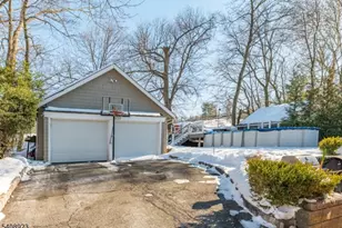 7 Wayland Dr, Verona Twp., NJ 07044 - Photo 27