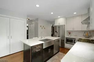 16 Tall Oaks Ln, Mount Olive, NJ 07828 - Photo 9