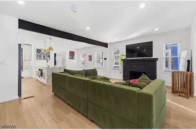 148 Freeman Ave, East Orange, NJ 07018 - Photo 5