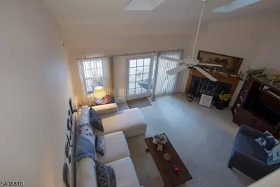 28 Peregrine Point, Hampton Township, NJ 07860 - Photo 7