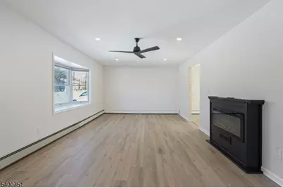 11 Cedar St, Sussex, NJ 07461 - Photo 9