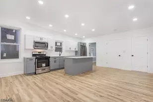 168 N Main St, Paterson, NJ 07522 - Photo 3