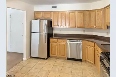 172 Drake Ln #1, Roxbury Township, NJ 07852 - Photo 3