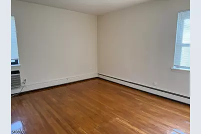 16 Roosevelt Pl #A6, Montclair, NJ 07042 - Photo 5