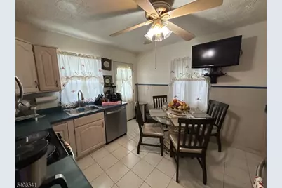 63 Grant Ave, East Hanover Township, NJ 07936 - Photo 7