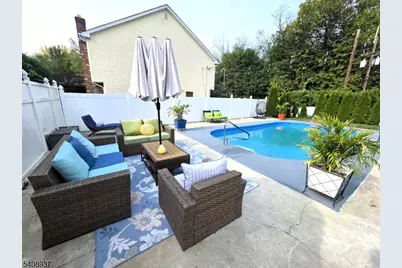 2620 Eleanor Ter, Union Township, NJ 07083 - Photo 25