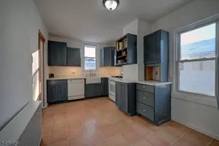 13 Orchard St, Bloomingdale, NJ 07403 - Photo 5