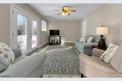 95 Fawnridge Dr, Washington Township, NJ 07853 - Photo 9