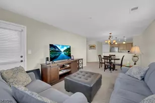 39 Loch Ln, Roxbury Township, NJ 07852 - Photo 9