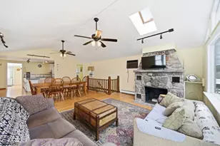 8 Wendy Way, Greenwood Lake, NY 10925 - Photo 15