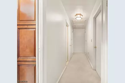 60 White Oak Rd, Parsippany, NJ 07054 - Photo 9