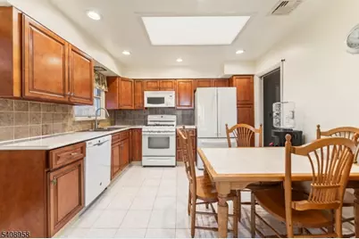 60 White Oak Rd, Parsippany, NJ 07054 - Photo 5