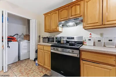 29 22nd Ave, Paterson, NJ 07513 - Photo 11