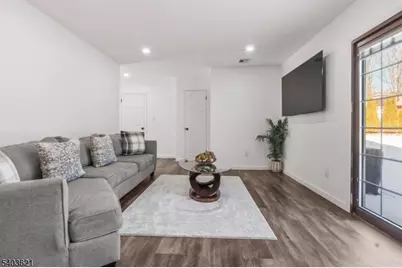 2273 Balmoral Ave, Union Township, NJ 07083 - Photo 7