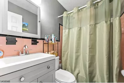 102 Barnsdale Rd, Clifton, NJ 07013 - Photo 9