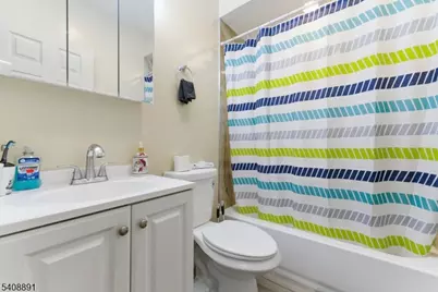 407 3rd Ave, Newark, NJ 07107 - Photo 3