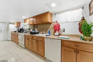 407 3rd Ave, Newark, NJ 07107 - Photo 15