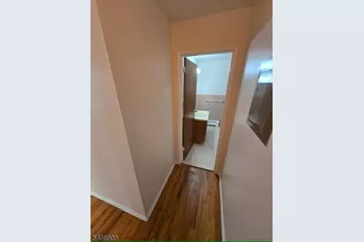 45 Manchester Ct, Wayne, NJ 07470 - Photo 13