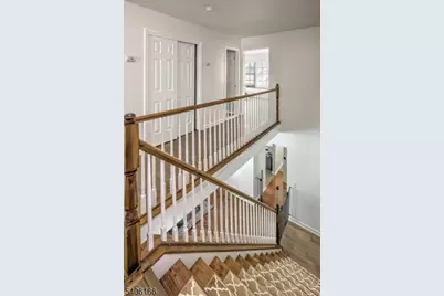 418 Hawthorne Ct, Raritan Township, NJ 08822 - Photo 13