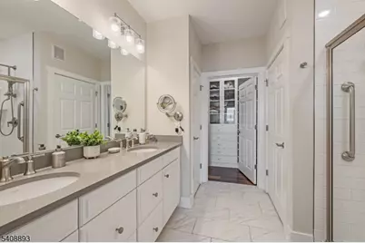 3 Vanderbilt Blvd #406, Florham Park, NJ 07932 - Photo 15