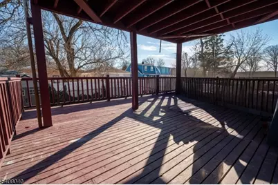 832 E Henry St #1, Linden, NJ 07036 - Photo 13