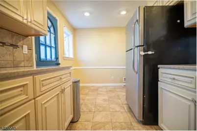 832 E Henry St #1, Linden, NJ 07036 - Photo 7
