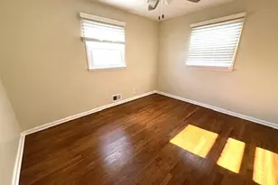 111 Watson Dr, Dover, NJ 07801 - Photo 11