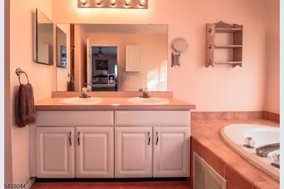 6 Bering Way, Franklin Township, NJ 08873 - Photo 29